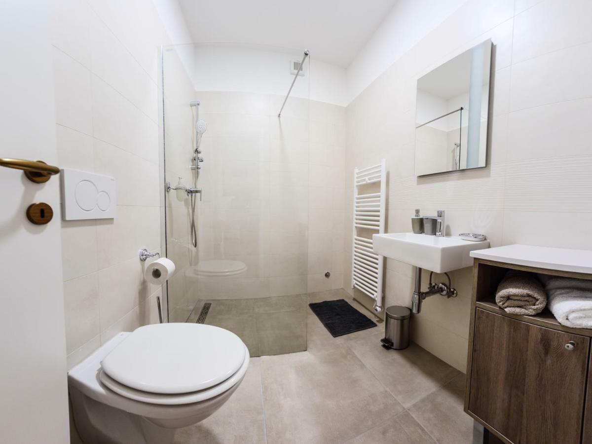 Franckina Hisa Apartment Izola Bagian luar foto