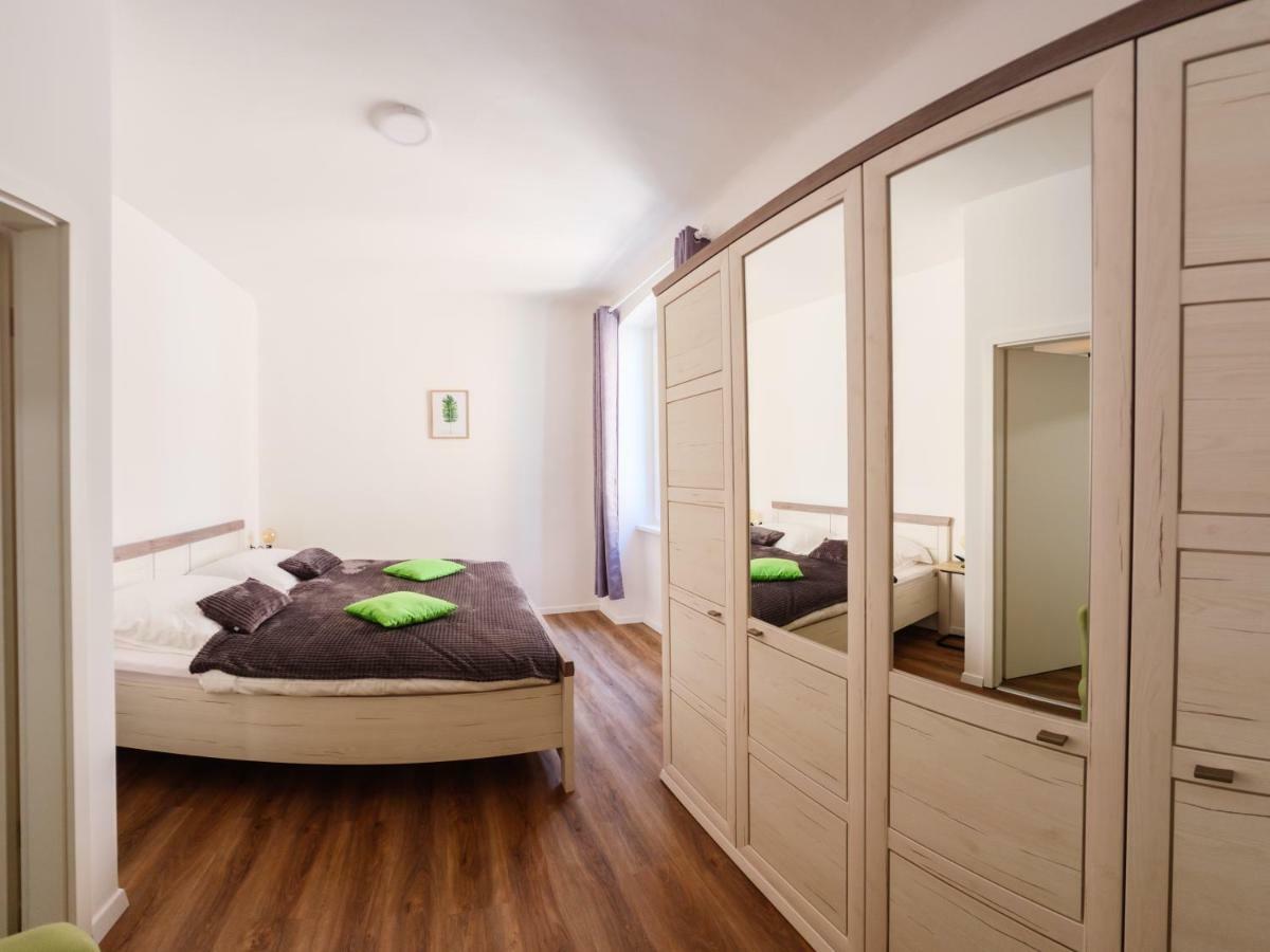 Franckina Hisa Apartment Izola Bagian luar foto