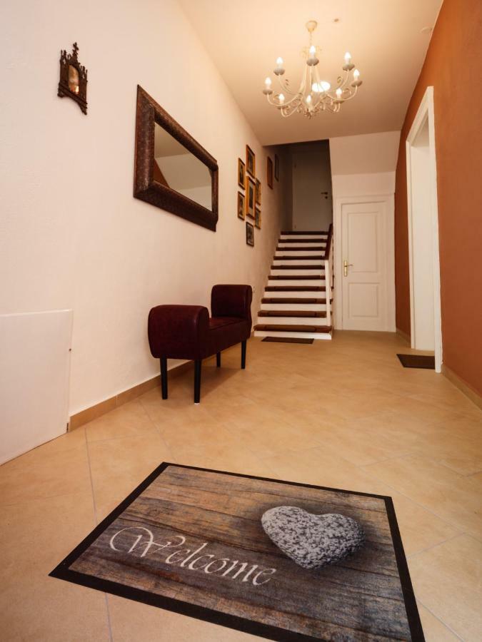Franckina Hisa Apartment Izola Bagian luar foto